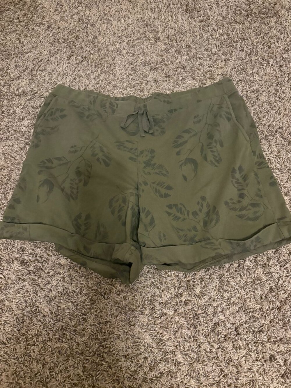 J. Jill Floral Print Shorts Large Green Drawstring Cotton Spandex Blend Pockets